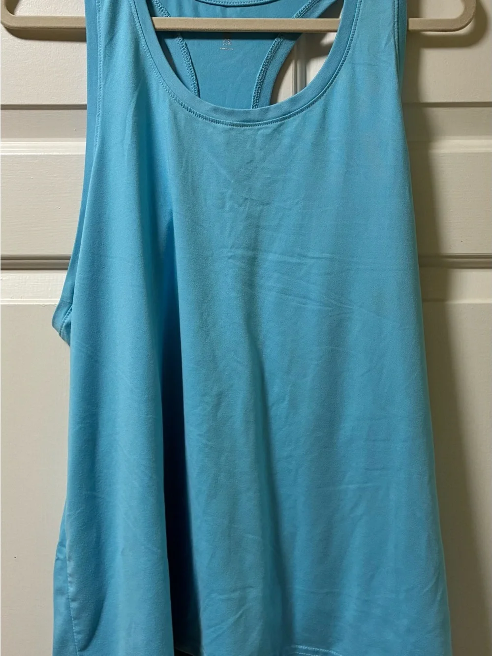 Amazon Essentials Light Blue Scoop Neck Racerback Tank - Picture 1 of 4